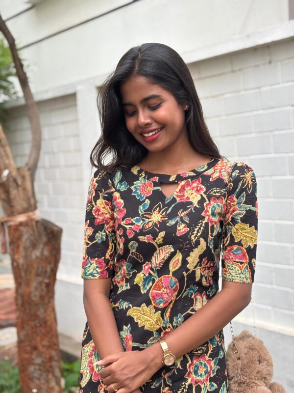 Floral Cotton Kurti Set - Image 3